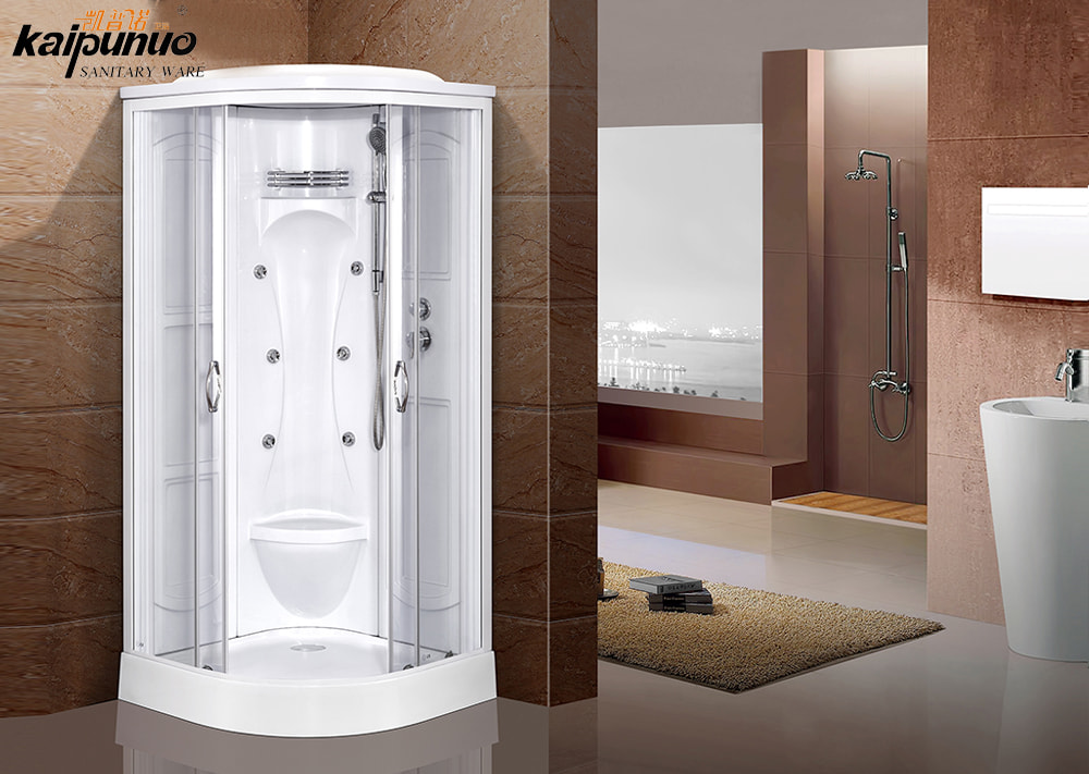 Cuarto de baño con ducha con glorioso panel trasero blanco limpio